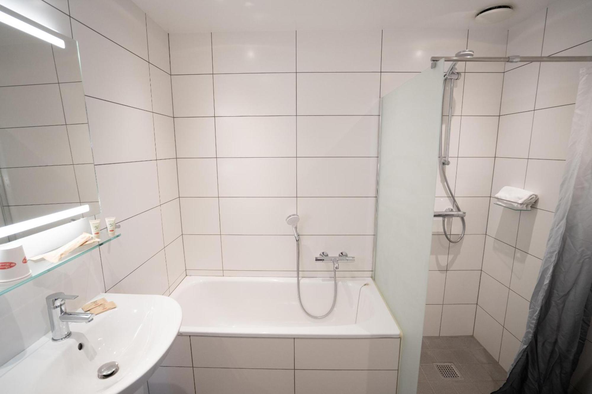 Vinhuset Hotel 3*
