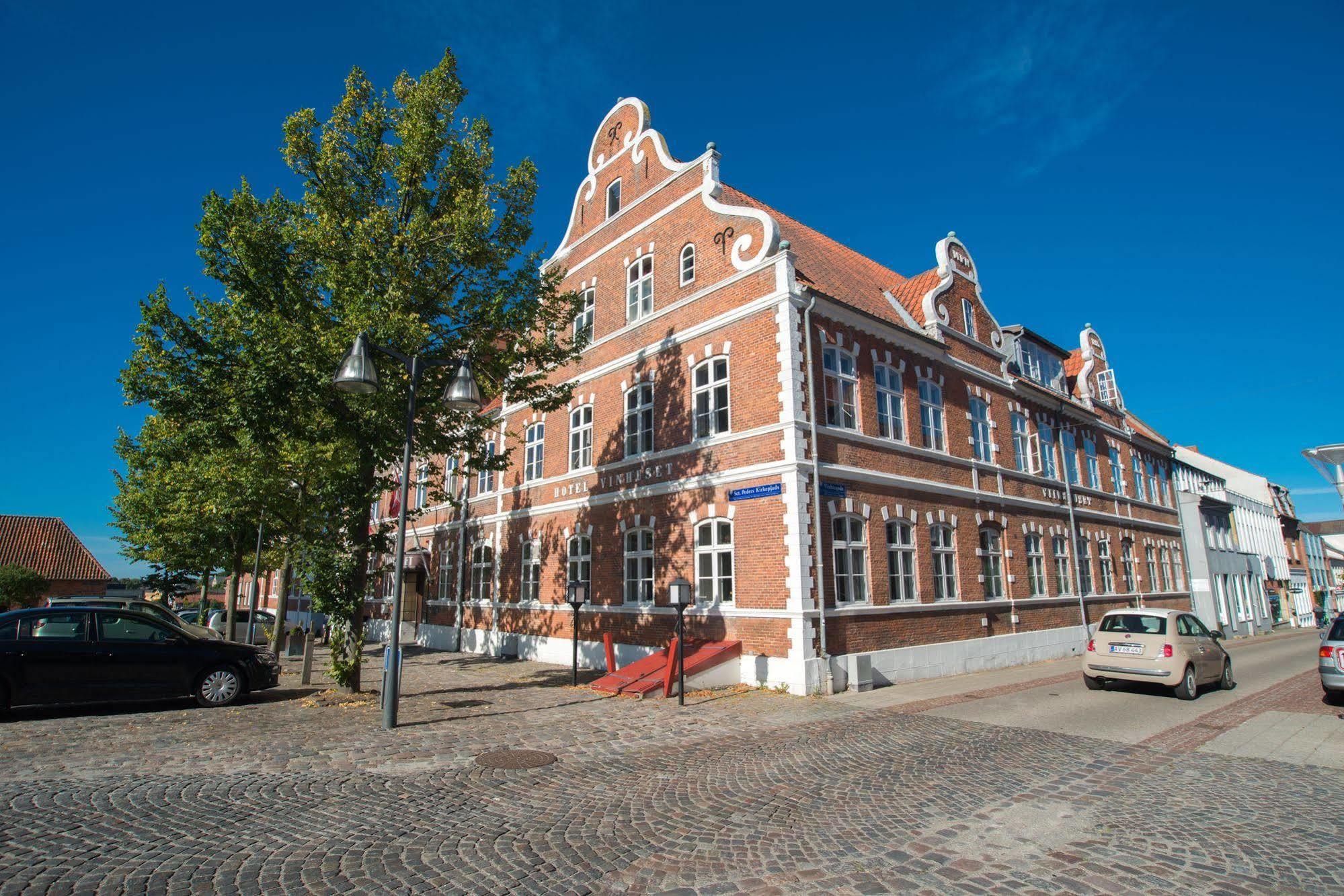 Hotel Vinhuset 3*